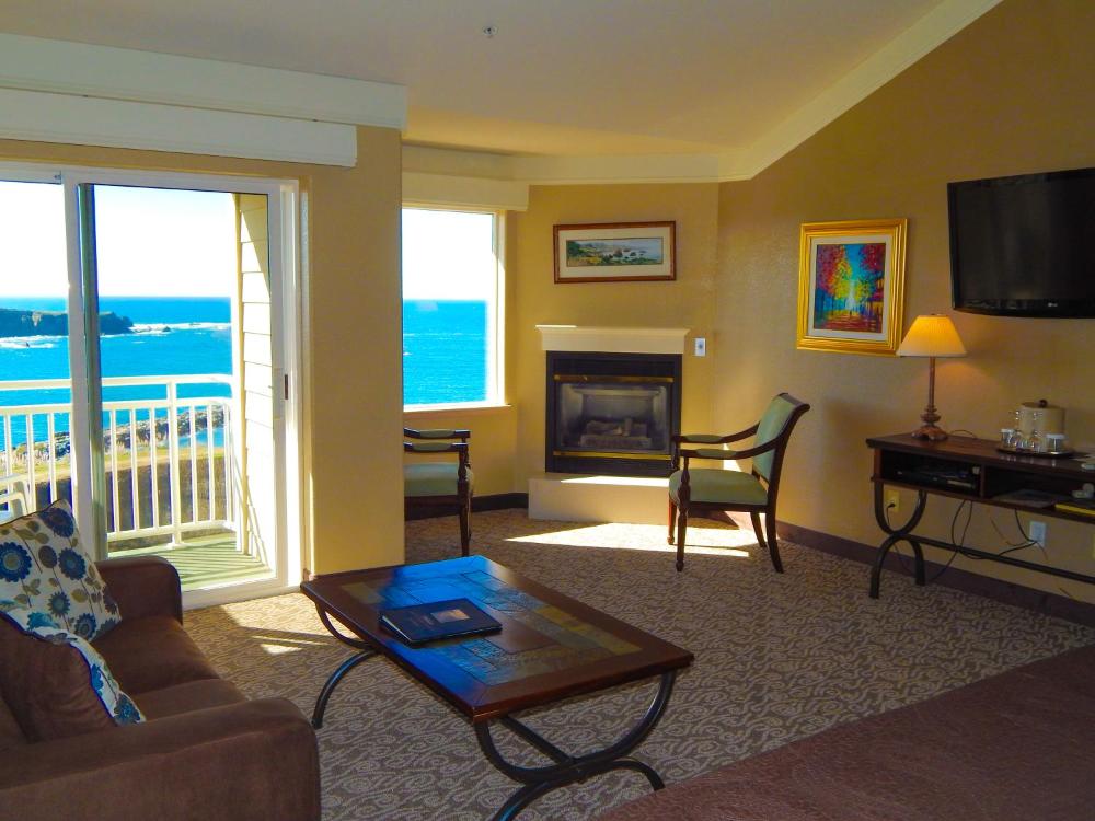 Top Floor King interior